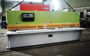 河南QC12K-4x3200液压摆式剪板机